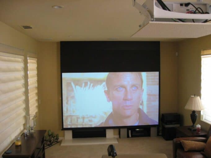 DIY Home Theater Tips - Big screen and projector