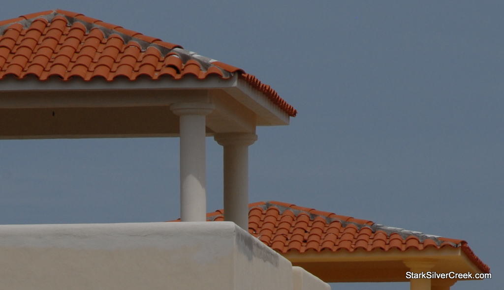 Close-up-missing-tile-AV25