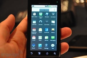 Engadget with Motorola Droid