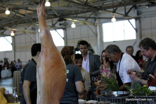 Pig and burgers for all!