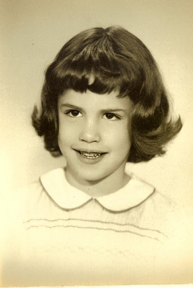 I think this was called a pageboy. I think this was called a pageboy.