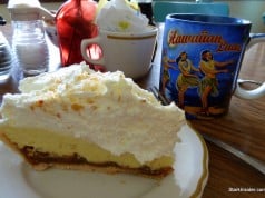 Macadamia nut cream pie