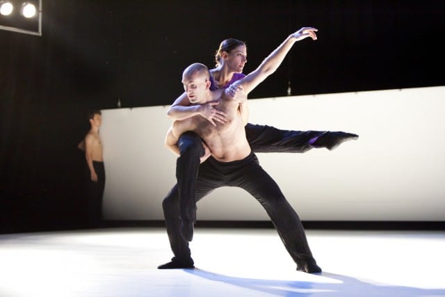 Pictured: Meredith Dincolo and Benjamin Wardell of Hubbard Street Dance Chicago perform Jiří Kylián's 27' 52". The company comes to Cal Performances October 29 - 30, 2010. PHOTO: Todd Rosenberg.Pictured: Meredith Dincolo and Benjamin Wardell of Hubbard Street Dance Chicago perform Jiří Kylián's 27' 52". The company comes to Cal Performances October 29 - 30, 2010. PHOTO: Todd Rosenberg.