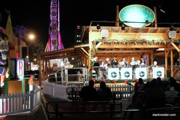 Live music warms the chilly San Jose evening.