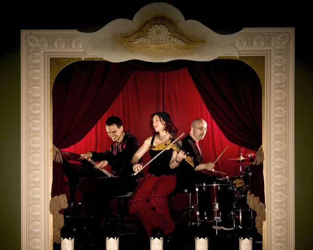Groovelily bandmembers Gene Lewin, Valerie Vigoda, and Brendan Milburn will present the world premiere of their musical WHEEL HOUSE as part of the 2011-2012 season at TheatreWorks.