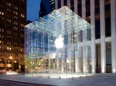 Apple Store, Fifth Avenue, New York.