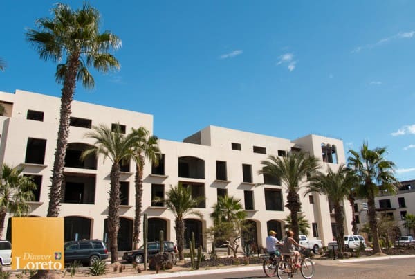 Sign of 2008: An unfinished condo in Loreto Bay, Baja Caifornia Sur. Word is development will resume shortly. About 600 homes in the development have been completed since 2006.