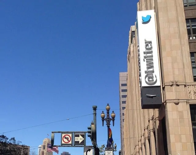 Twitter - Curating daily events