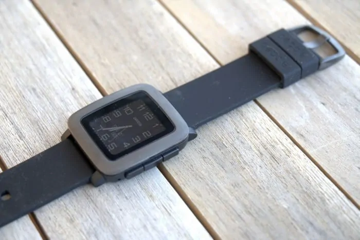 Pebble Time Smartwatch Advantages