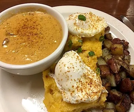 Cajun Grits and Eggs