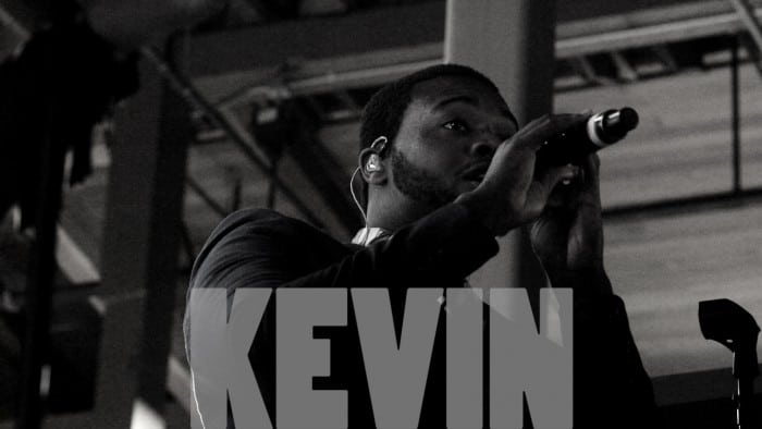 Kevin Olusola - Performing Live