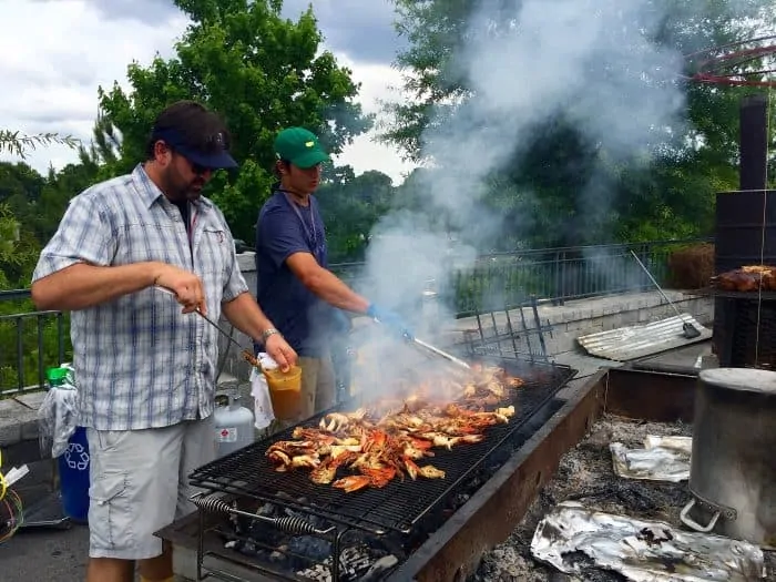 Nothing beats BBQ crab in the park