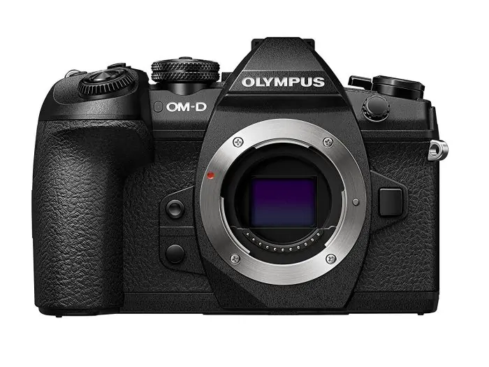 Best Camera for Shooting Video: Panasonic Lumix 4K G85 Mirrorless Camera: Olympus OM-D E-M1 Mark II