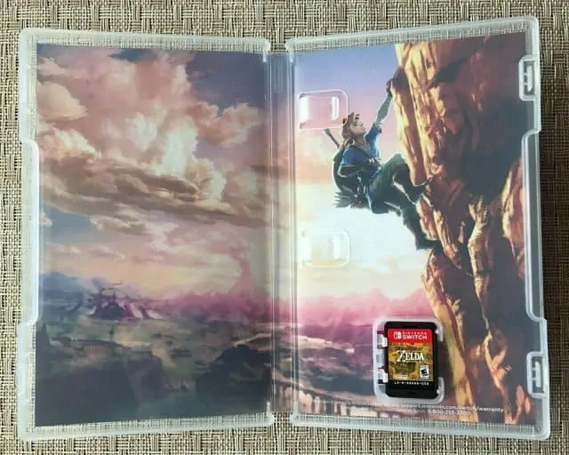 Zelda BotW Cartridge Packaging - Inside