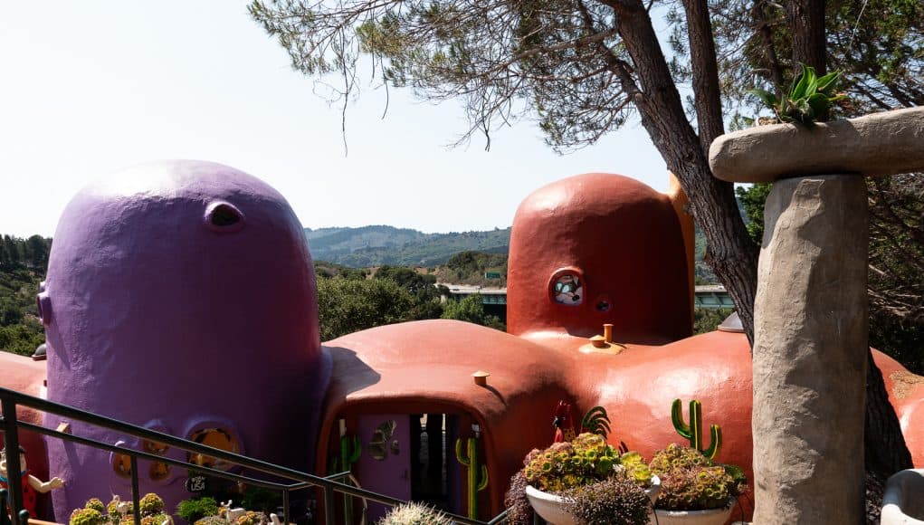 YouTube Video - The Flintstone House YouTube Video - The Flintstone House