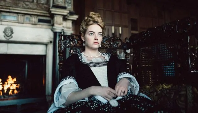 Emma Stone in The Favourite