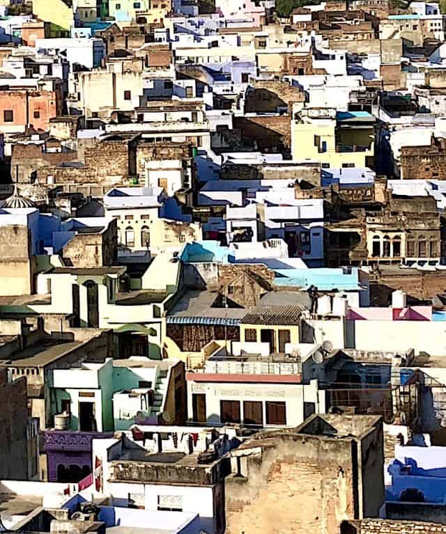 COLORFUL BUNDI