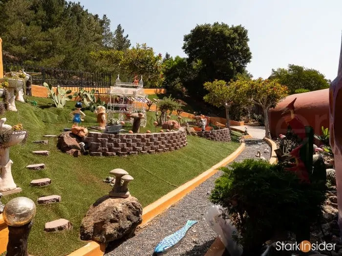 View of the Flintstone House front yard