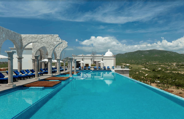 Vista Encantada Sky Pool