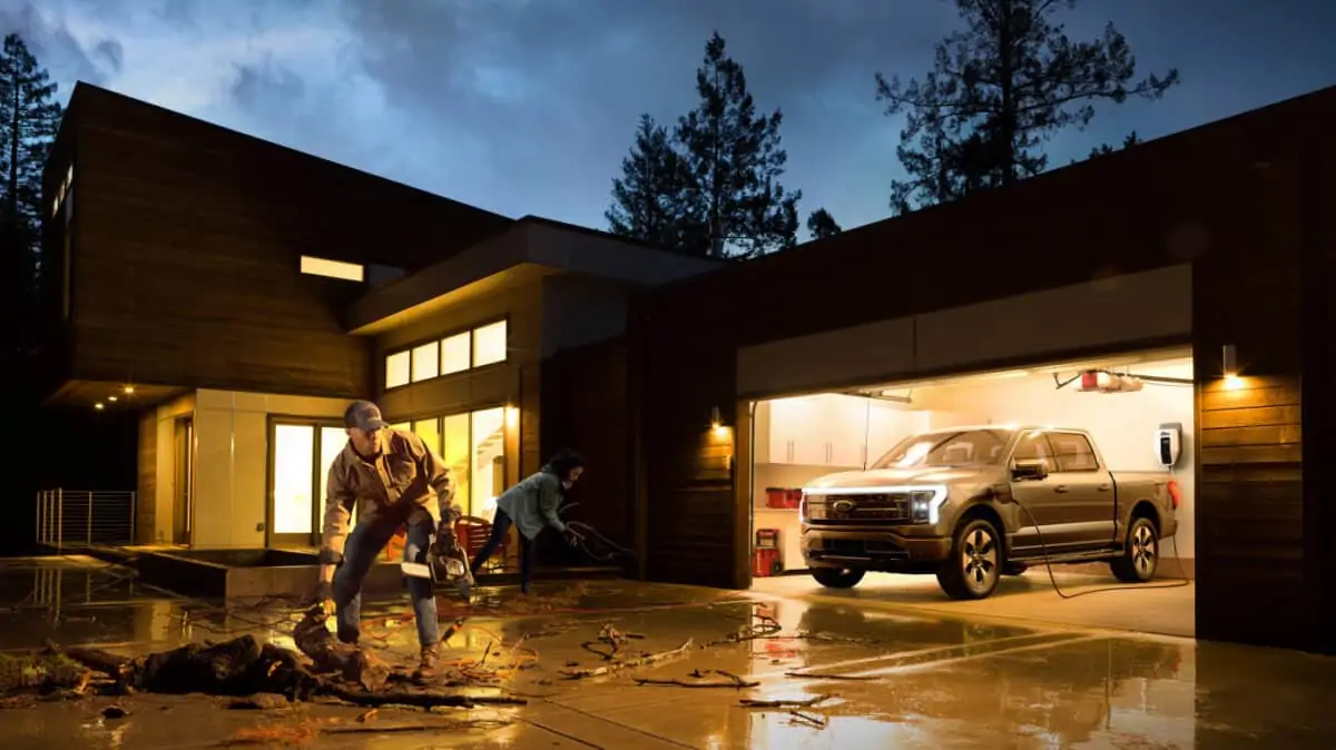 Ford Intelligent Backup Power vs. Tesla Powerwall