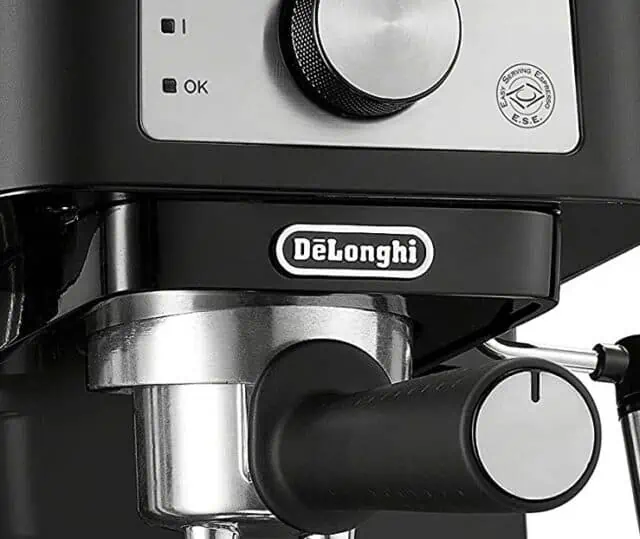 DeLongh coffee machine revenue Q1 2023 results - market trends