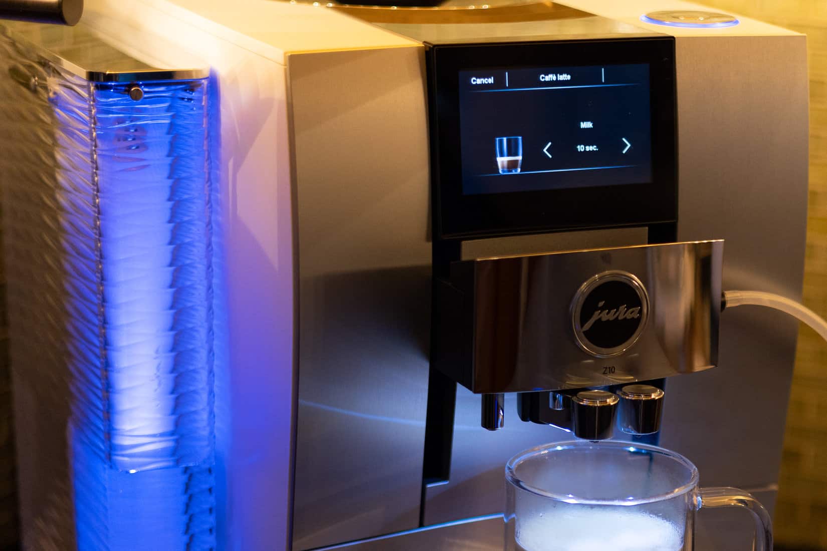 JURA Coffee Machines: Latte Macchiato, Cappuccino, Espresso and Coffee -  JURA