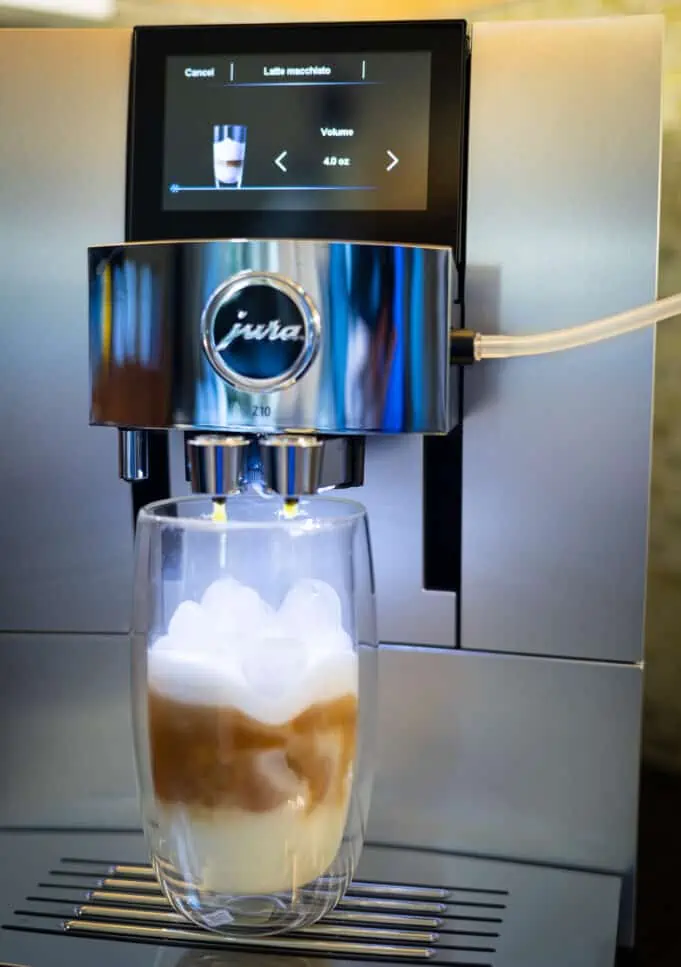 Jura Z10 Review - Cold Brew Test - Latte Macchiato