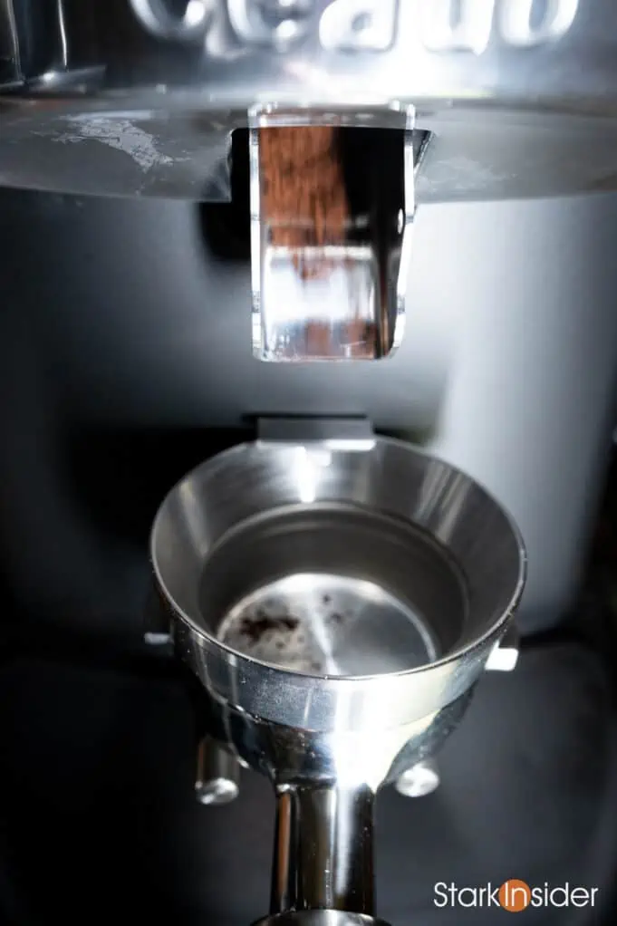 Grinding into portafilter with espresso dosing filter ring