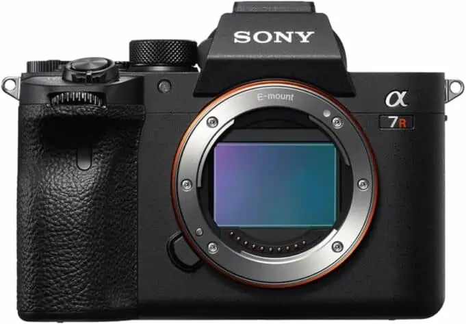 Alpha Spotlight: The Sony Alpha 6600 ($400 Off Through August 20