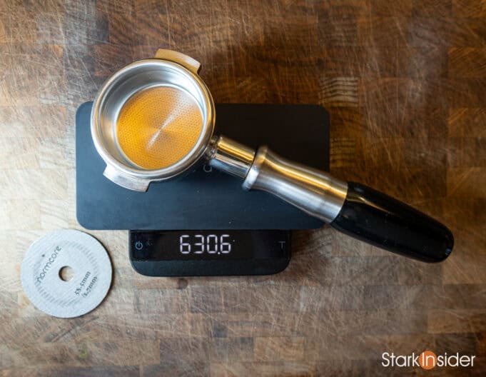 Weighing espresso machine and portafilter