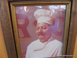 Photo of Cesar in Loreto, BCS Baja Mexico overlooking customers at his Taco stand